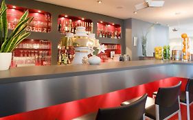 Mercure Airport Hotel Berlin Tegel 4*